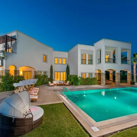 Xanadu Island 5* אקיארלר