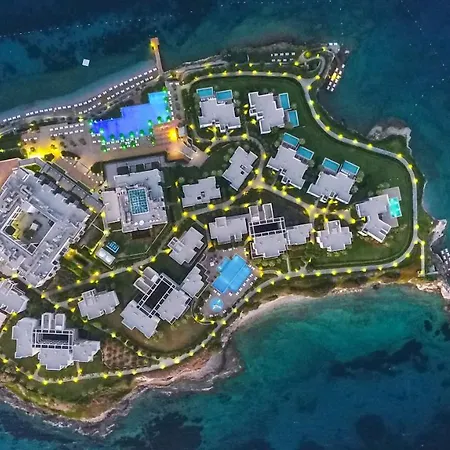 Xanadu Island 5* アキアーラ