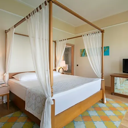 Hotel Xanadu Island