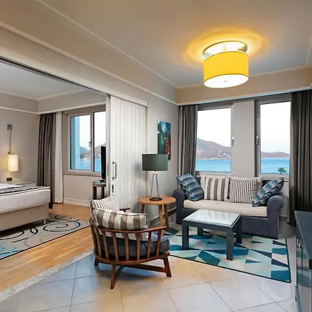 Xanadu Island Hotel