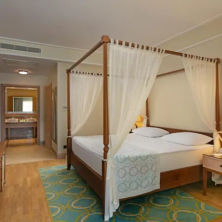 Xanadu Island Hotel